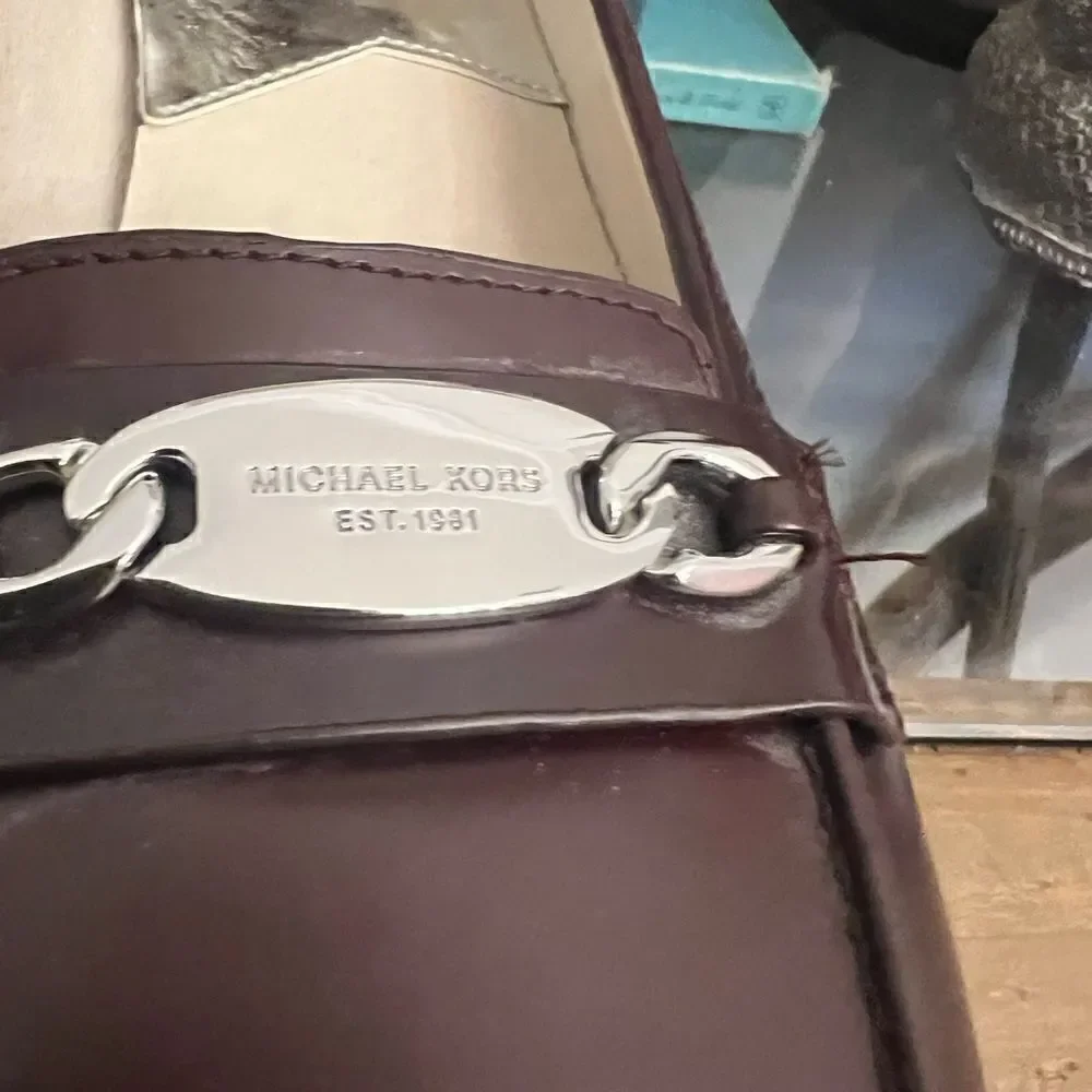 Women’s Michael Kors Lainey Leather Loafers in Merlot. Size 8.5 M.